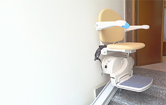 sedia montascale per disabili